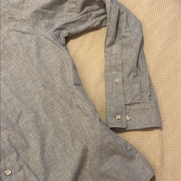 Men's Gray Button-Up Shirt - Picture 4 of 5